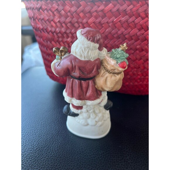 Vintage Santa fiqurine feom Around the World - Picture 3 of 4